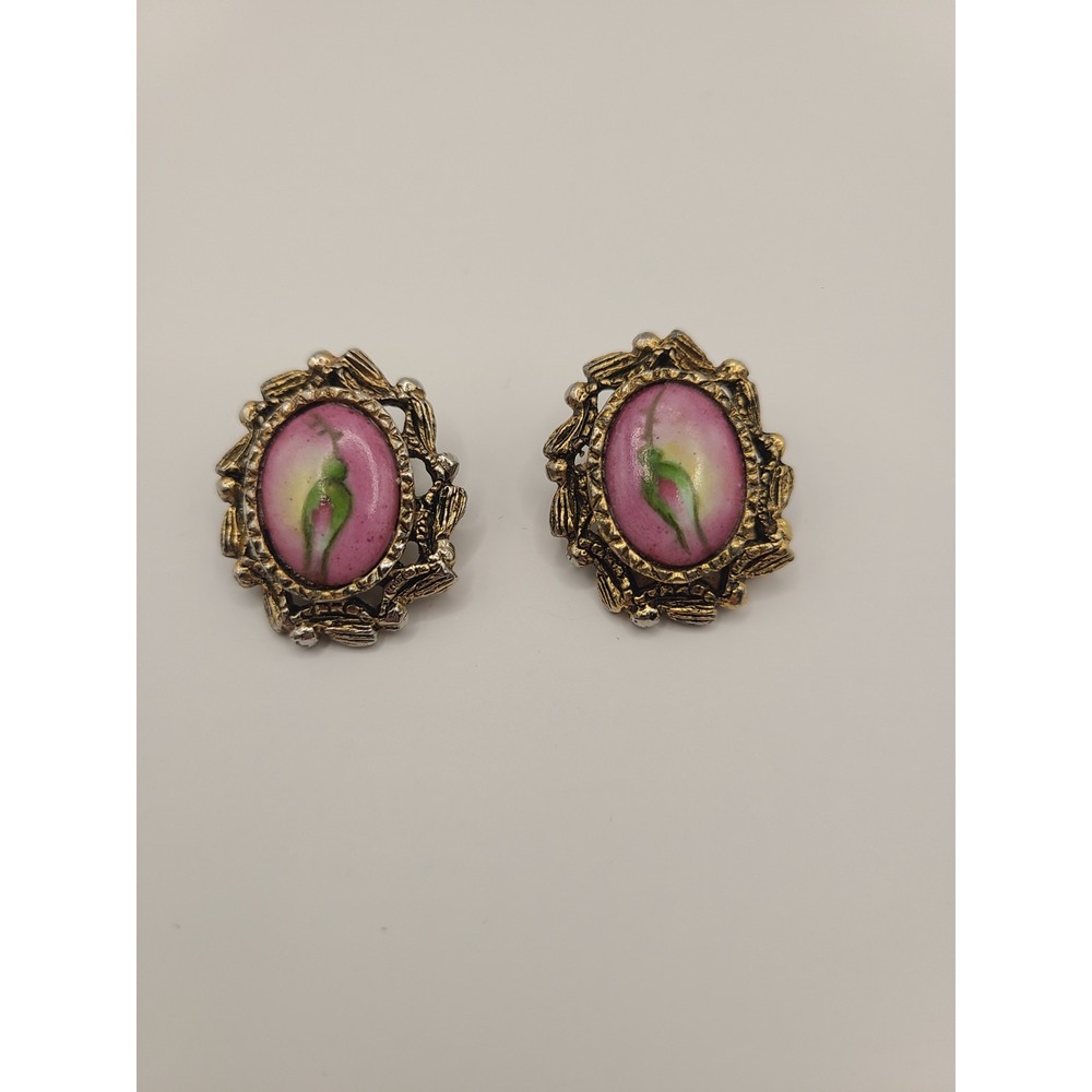 Vintage Gold Tone Clip-On Earrings Oval Enamel Floral Filigree Unmarked